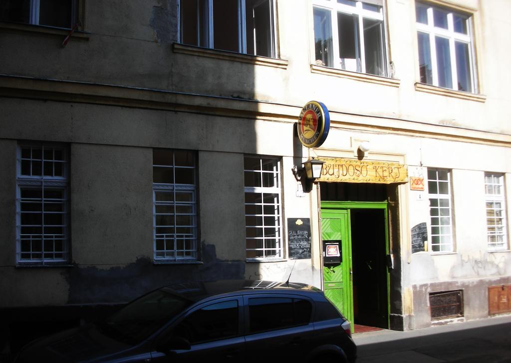 2Night Hostel Budapeşte Dış mekan fotoğraf