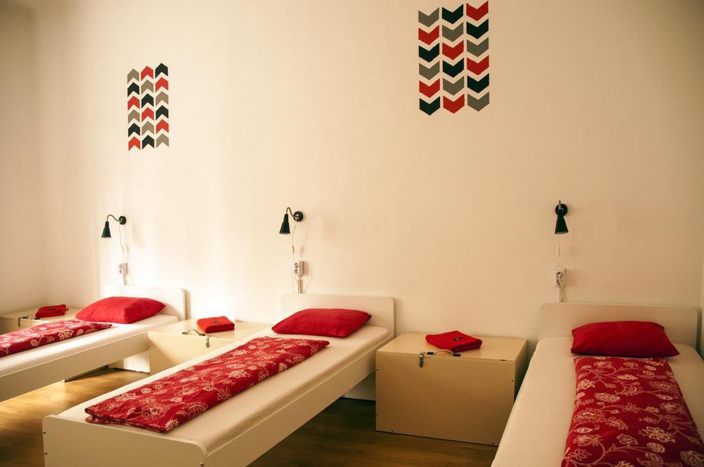 2Night Hostel Budapeşte Dış mekan fotoğraf