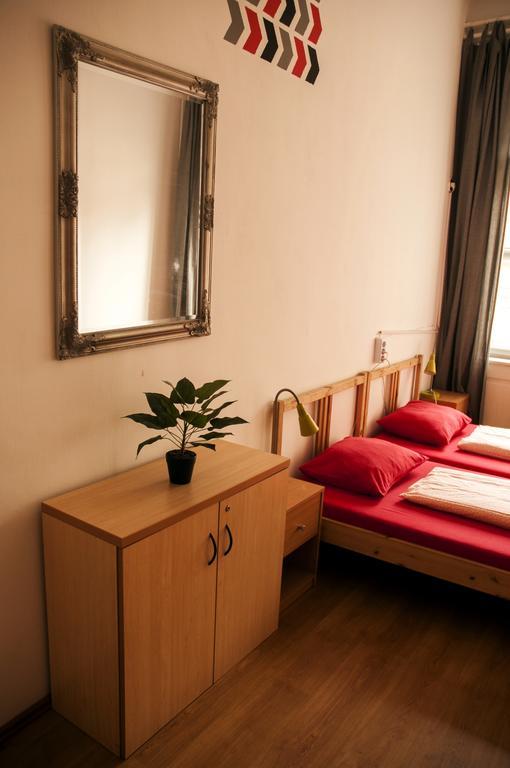 2Night Hostel Budapeşte Dış mekan fotoğraf