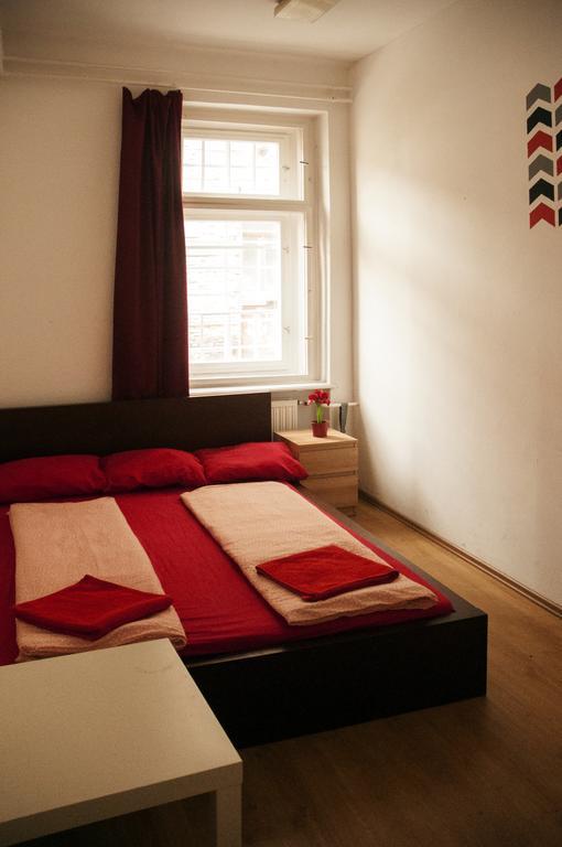2Night Hostel Budapeşte Dış mekan fotoğraf