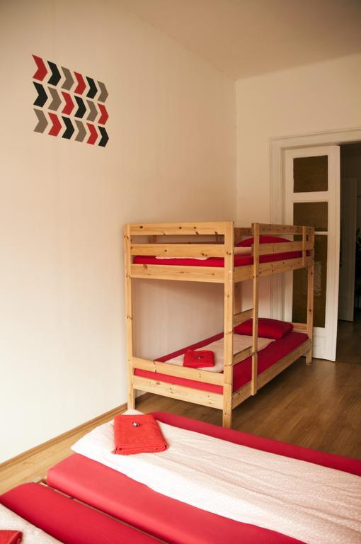 2Night Hostel Budapeşte Dış mekan fotoğraf