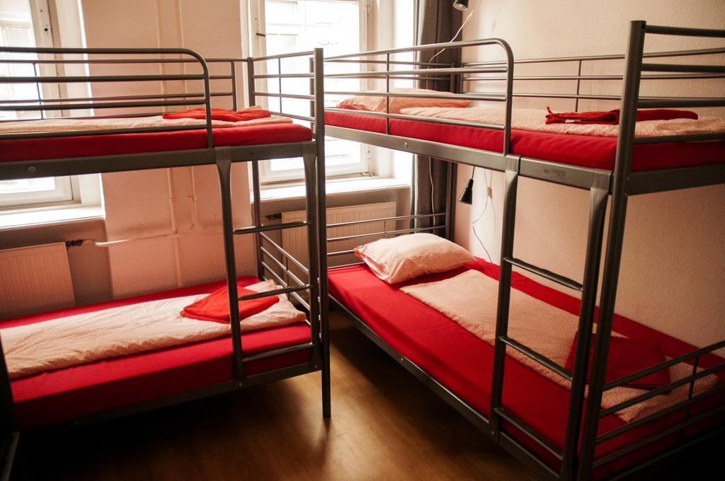 2Night Hostel Budapeşte Dış mekan fotoğraf